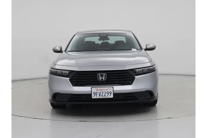 $25998 : Honda Accord 2023 LX 4dr Sed image 5