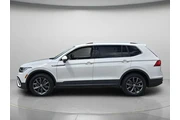 $17671 : Volkswagen Tiguan 2022 SE 4d thumbnail