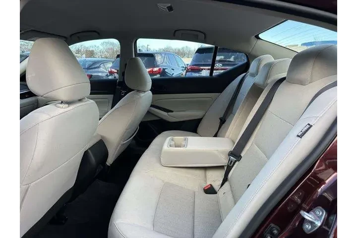 $17495 : Nissan Altima 2024 AWD 2.5 S image 9