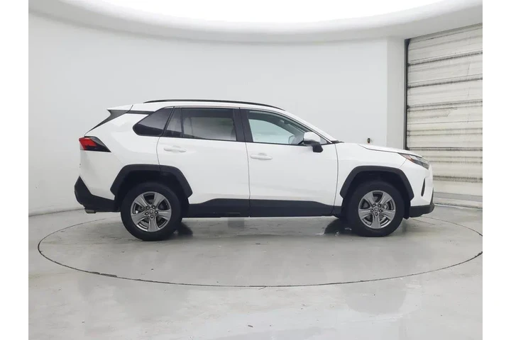 $30998 : Toyota RAV4 2024 AWD XLE 4dr image 7