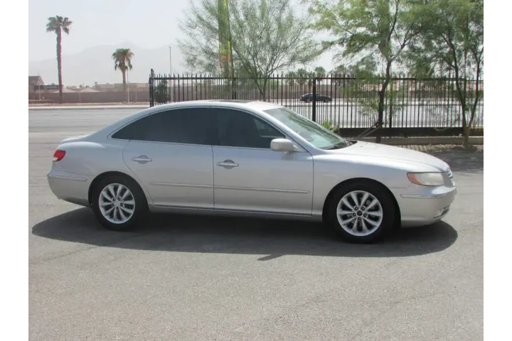 $7995 : 2006 Azera Limited image 3