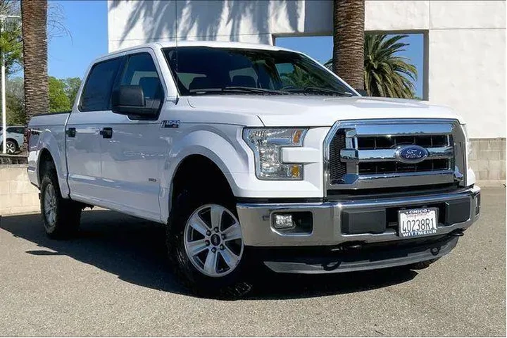 $25985 : Ford F-150 2015 4x4 XLT 4dr image 2