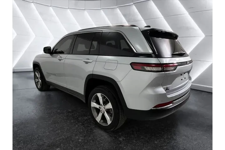 $28991 : Jeep Grand Cherokee 2022 4x2 image 6