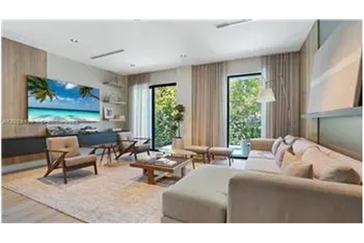 $11000 : Rental property with 3 bedro image 10