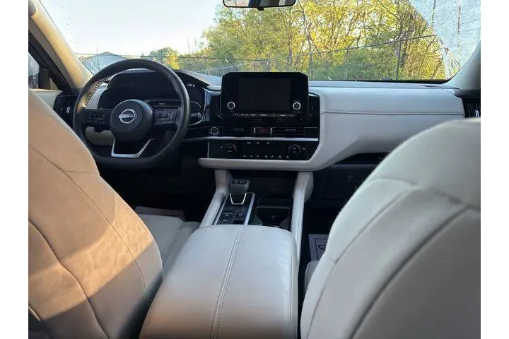 $27901 : Nissan Pathfinder 2022 SV 4d image 9