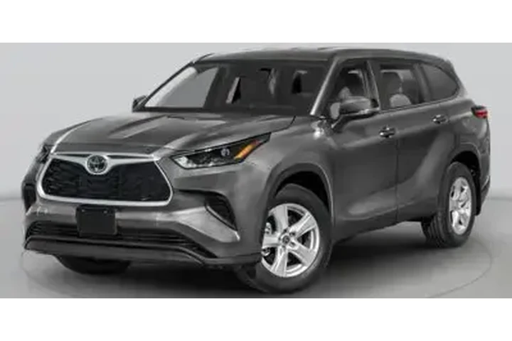 $35999 : Toyota Highlander 2023 LE 4d image 1