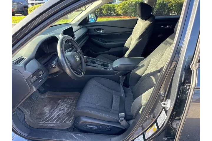 $24996 : Honda Accord 2024 EX 4dr Sed image 6