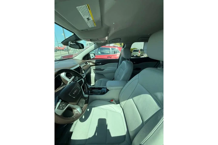 $1500 : GMC ACADIA SLT image 6