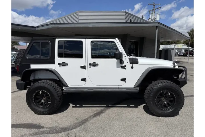 $13950 : 2013 Wrangler Unlimited Sport image 9