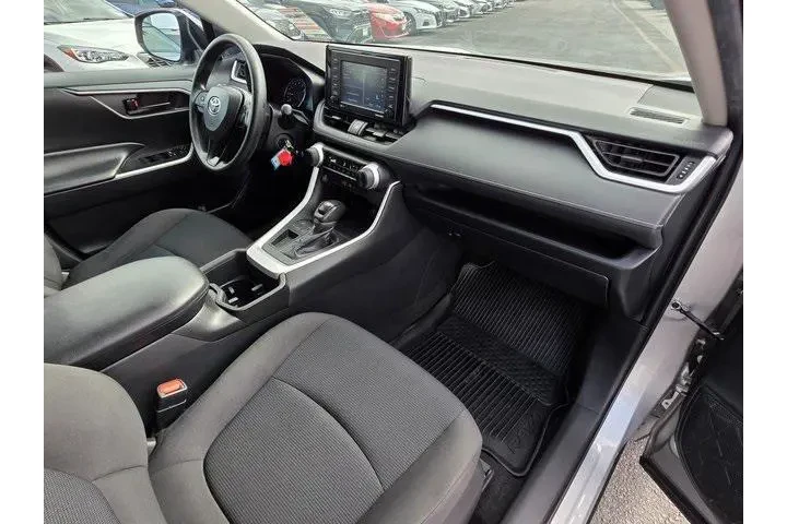 $22390 : Toyota RAV4 2022 LE 4dr SUV image 10