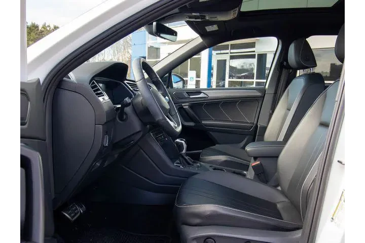 $25994 : Volkswagen Tiguan 2024 SE R- image 7