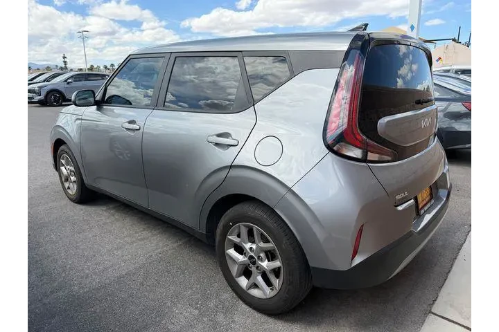 $18588 : Kia Soul 2025 LX 4dr Crossov image 3