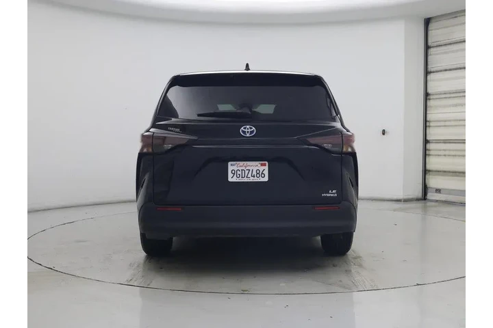 $35998 : Toyota Sienna 2023 LE 8-Pass image 6