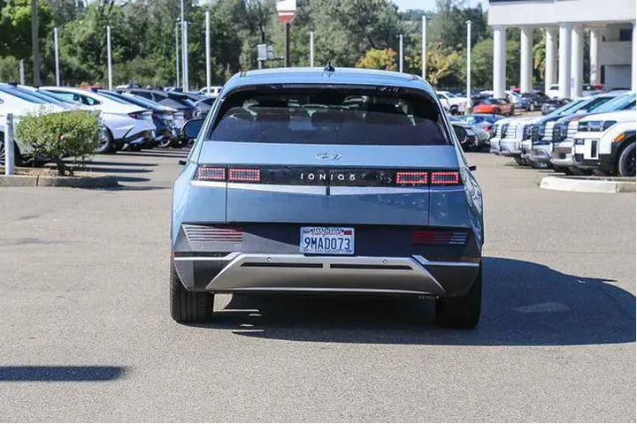 $25992 : Hyundai IONIQ 5 2024 SEL 4dr image 4