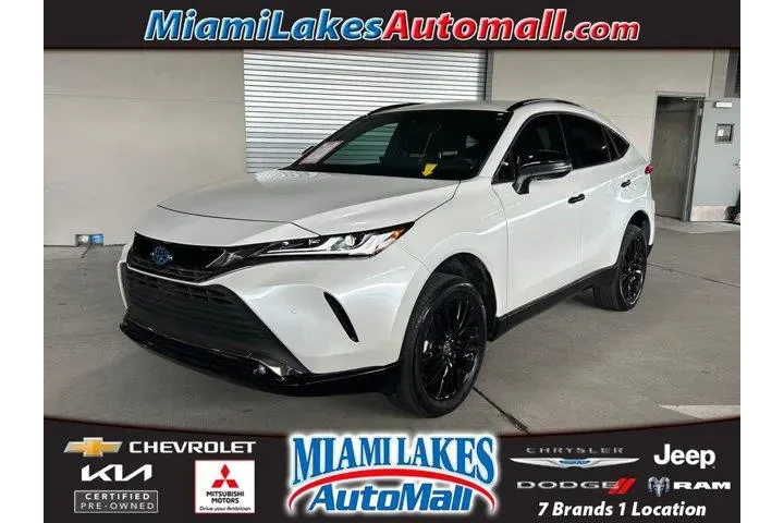 $36995 : Toyota Venza 2024 AWD LE 4dr image 1