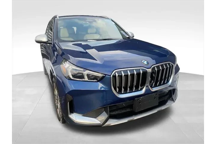 $33524 : BMW X1 2023 AWD xDrive28i 4d image 2