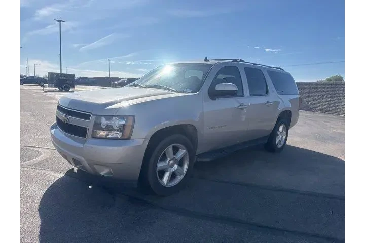 $8990 : Chevrolet Suburban 2007 4WD image 3