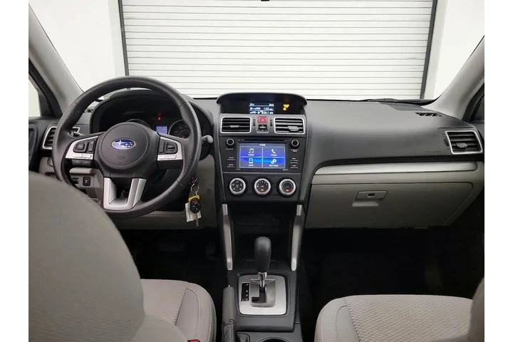 $14998 : Subaru Forester 2017 AWD 2.5 image 9