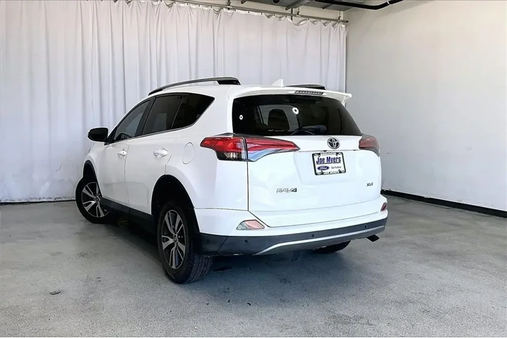 $16991 : Toyota RAV4 2017 XLE 4dr SUV image 5