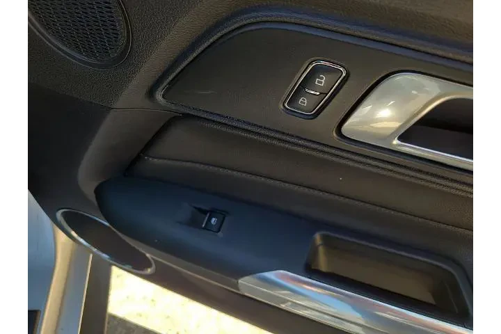 $18577 : Ford Mustang 2019 EcoBoost P image 9