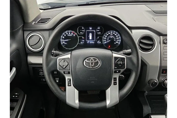 $38998 : Toyota Tundra 2019 4x4 SR5 4 image 9