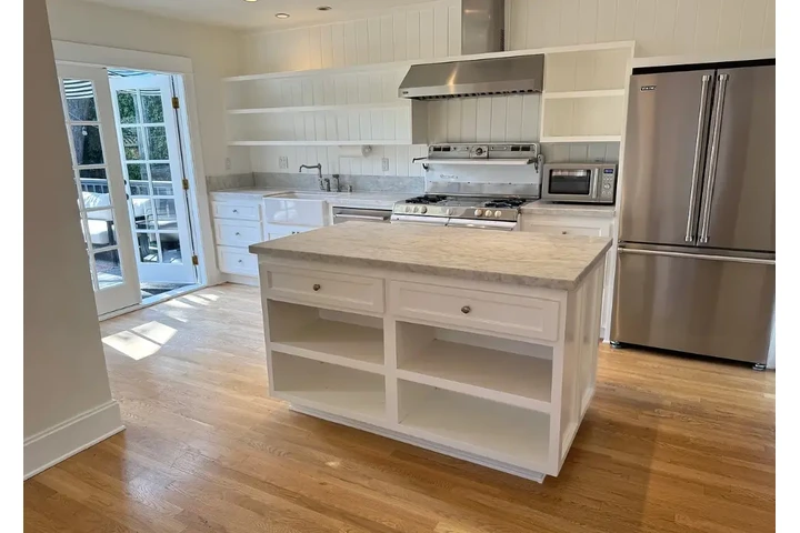 $4100 : 3 bedroom house image 6