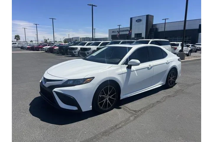 $29999 : Toyota Camry 2024 AWD SE 4dr image 1