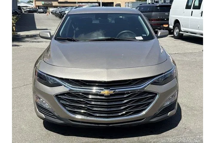 $19900 : Chevrolet Malibu 2025 LT 4dr image 8