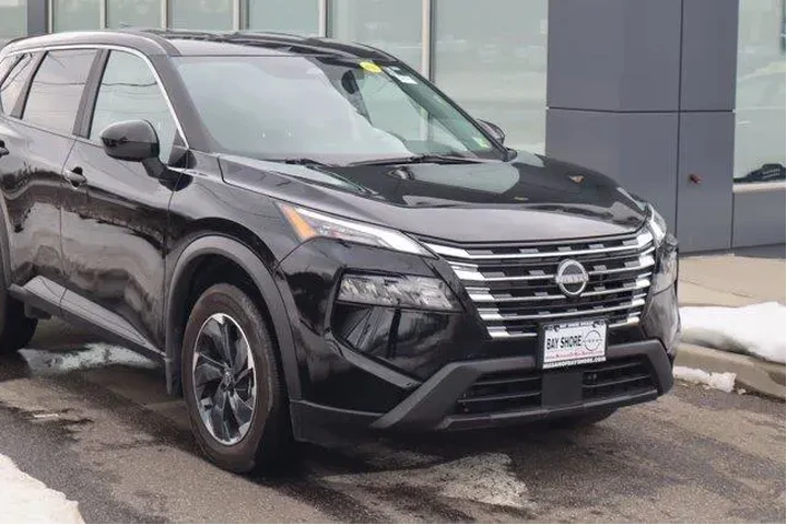 $23341 : Nissan Rogue 2025 AWD SV 4dr image 3