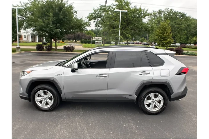 $27995 : Gold Certified2021 RAV4 Hybri image 10
