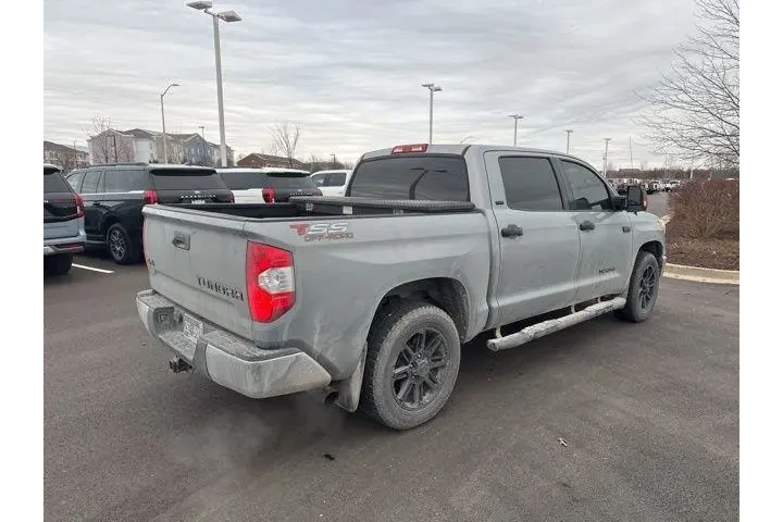 $28000 : Toyota Tundra 2019 4x4 SR5 4 image 7
