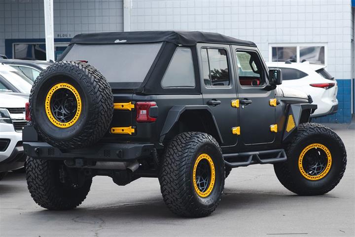 2021 Wrangler Unlimited Rubic image 9