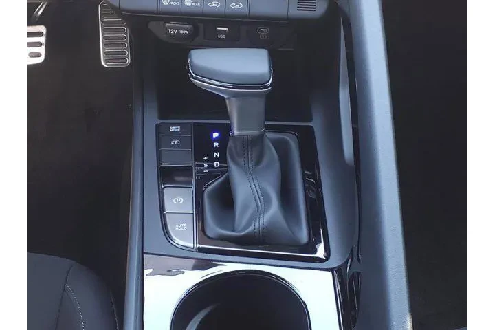 $27700 : Hyundai ELANTRA Hybrid 2025 image 10