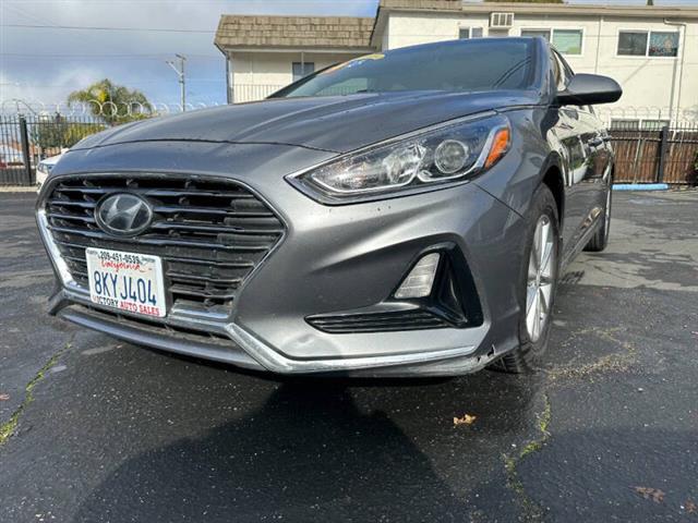 2019 Sonata SE image 3