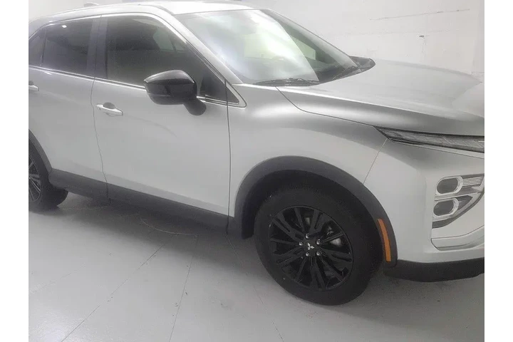 $19998 : Mitsubishi Eclipse Cross 202 image 1