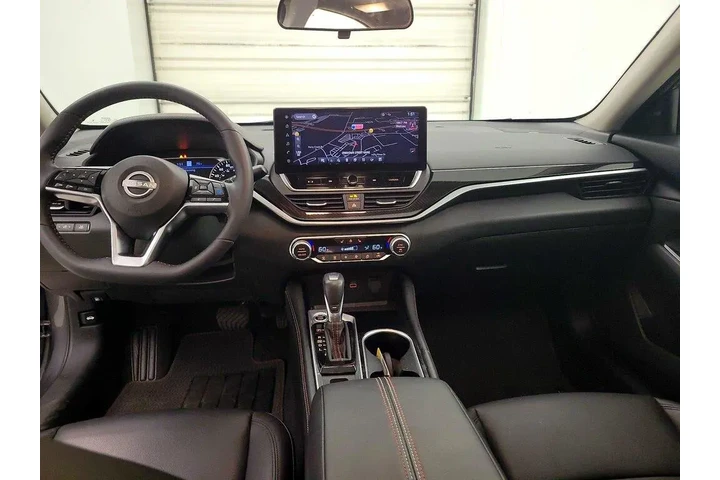 $27998 : Nissan Altima 2024 2.0 SR 4d image 9