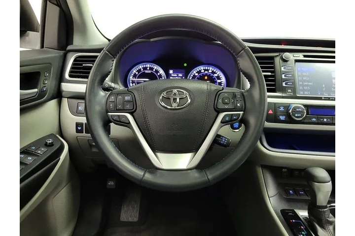 $32998 : Toyota Highlander 2017 Limit image 10