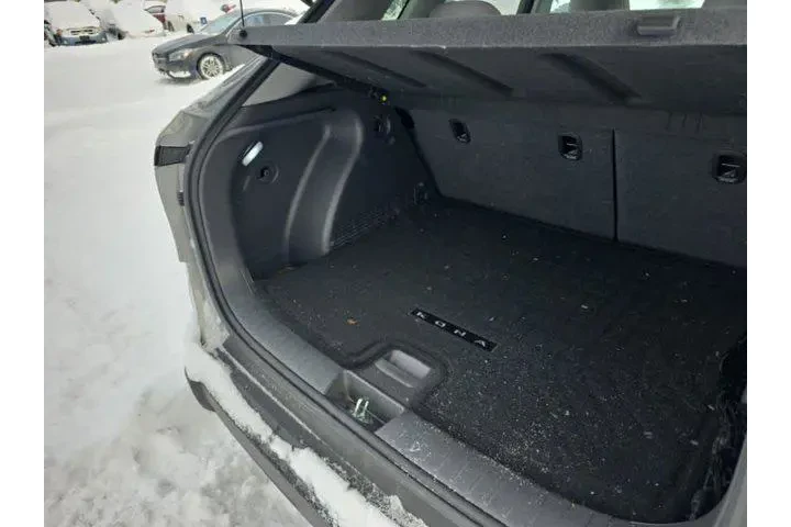 $23500 : Hyundai KONA 2024 AWD SEL 4d image 2