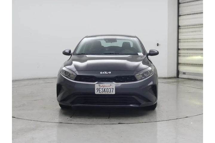 $16998 : Kia Forte 2023 LX 4dr Sedan image 5