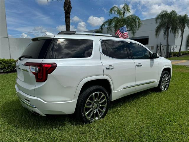 $25900 : GMC Acadia DENALI image 6