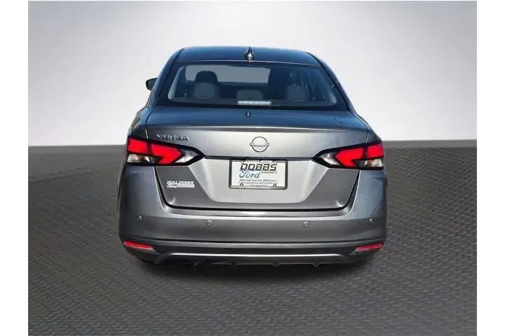 $16288 : Nissan Versa 2025 SV 4dr Sed image 6