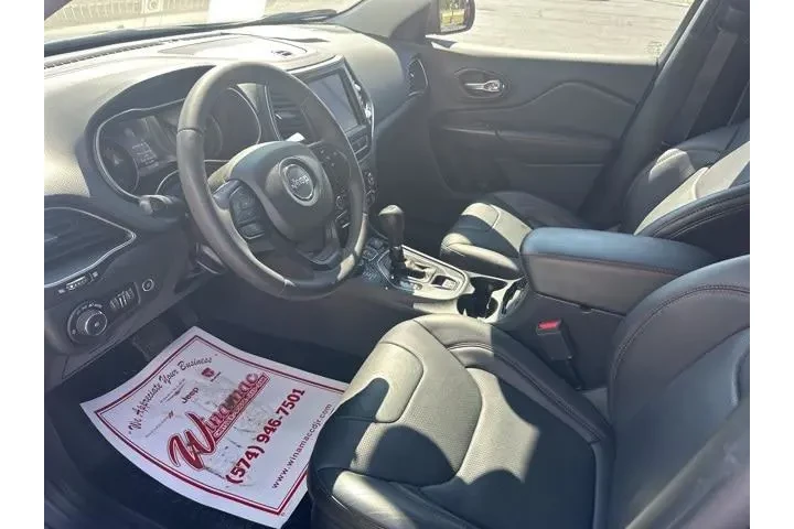 Jeep Cherokee 2021 4x4 Trail image 10