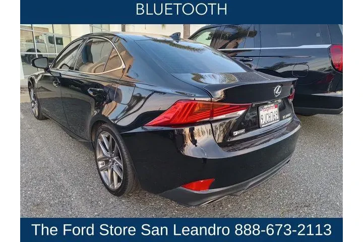 $22750 : Lexus IS 200t 2017 4dr Sedan image 6