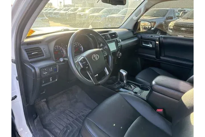 $34000 : Toyota 4Runner 2019 4x4 SR5 image 9