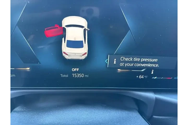 $38547 : BMW 2 Series 2025 230i 2dr C image 6