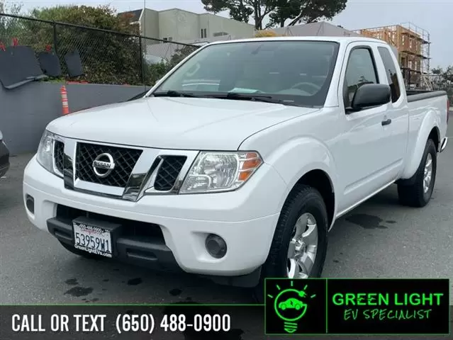 $13900 : Used 2012 Frontier SV King Ca image 1