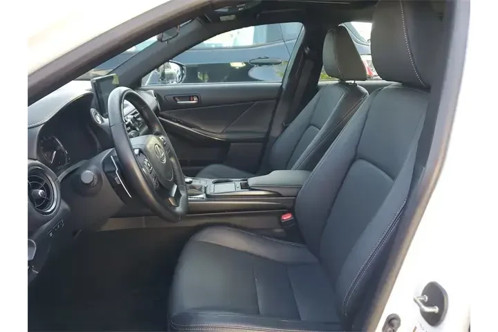 Lexus IS 350 2024 F SPORT De image 10