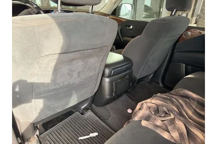 $14216 : Nissan Armada 2018 4x2 SV 4d image 9