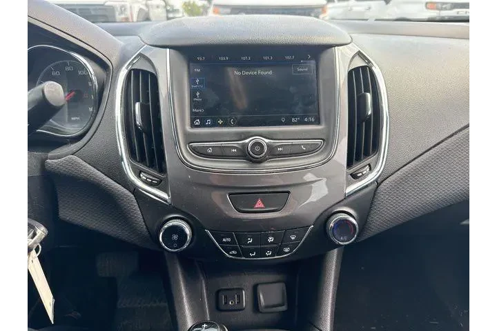 $10998 : Chevrolet Cruze 2019 LT 4dr image 8