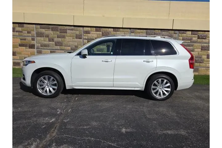 $17650 : Volvo XC90 2018 AWD T6 Momen image 10